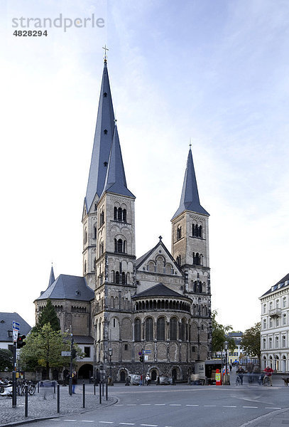 Münsterkirche  Dom  Bonn  Rheinland  Nordrhein-Westfalen  Deutschland  Europa