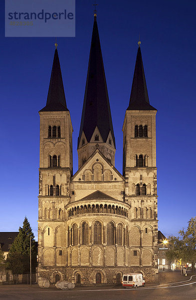 Münsterkirche  Dom  Bonn  Rheinland  Nordrhein-Westfalen  Deutschland  Europa