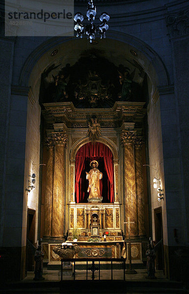 Kirche  Altar  Esglesia de Santa Maria  in Cadaques  Katalonien  Spanien  Europa