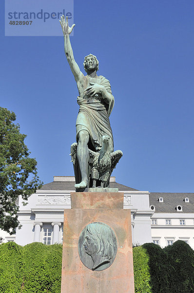 Joseph-Görres-Denkmal  Rheinanlagen in Koblenz  Teil des UNESCO-Welterbes Oberes Mittelrheintal  Rheinland-Pfalz  Deutschland  Europa