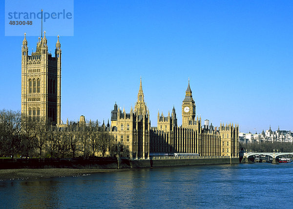 Big Ben  St. Stephen's Tower  Westminster Palast und die Themse