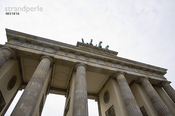 Deutschland  Berlin  Brandenburger Tor (Ostberliner Ansicht)