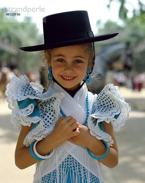 Kostüm  Entertainer  Europa  Europäische  Mädchen  Hut  Urlaub  Landmark  im Freien  Menschen  Sevilla  Sevilla fair  Spanien  Europa  Sp