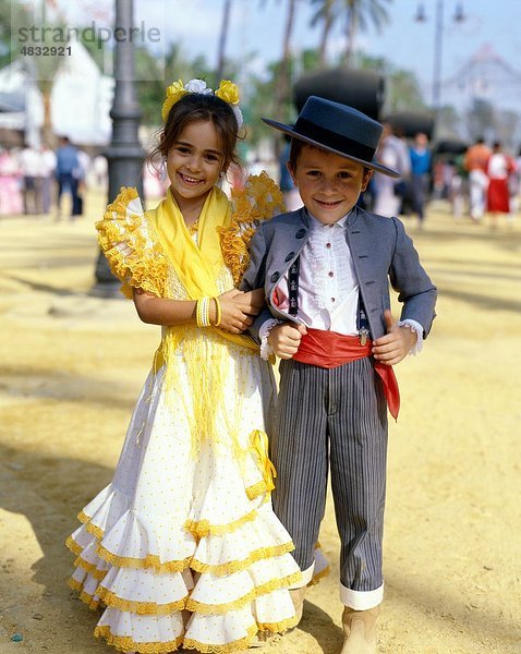 Kinder  Kostüm  Europa  Europäische  Fair  Festival  Holiday  Landmark  Menschen  Sevilla  Spanien  Europa  Spanisch  Tourismus  Reisen
