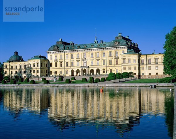 Architektur  Drottningholm  Drottningholm Palace  Urlaub  Landmark  Palace  Spiegelung  Skandinavien  Stockholm  Schweden  Europa