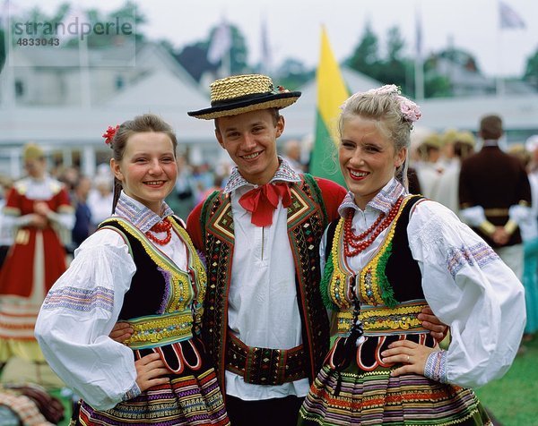 Feiern Sie  Feier  Kostüme  Kleider  Europa  Europäische  glücklich  Hut  Urlaub  Landmark  Native  im Freien  Menschen  Polen  Eu