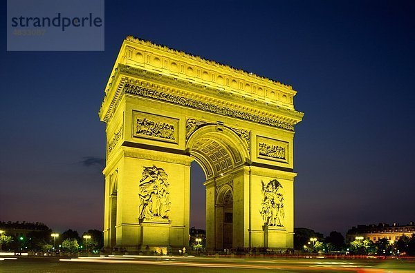 Arc Arc de Triomphe  Bogen  Frankreich  Europa  Holiday  Landmark  Denkmal  Nacht  Paris  Tourismus  Reisen  Triomphe  Urlaub