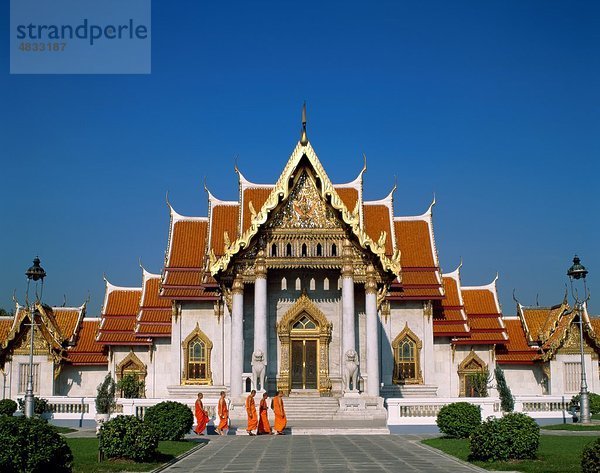 Asien  Bangkok  Holiday  Landmark  Marmor-Tempel  Mönche  Tempel  Thailand  Tourismus  Reisen  Urlaub  Wat Benchamabophit