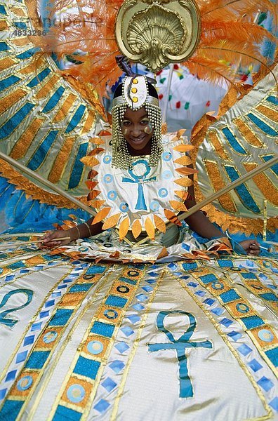 Ankh  Karibik  Karneval  Kind  Kostüm  Mädchen  Urlaub  Landmark  Menschen  Tourismus  Reisen  Trinidad  Urlaub  Welt  Welt-tr