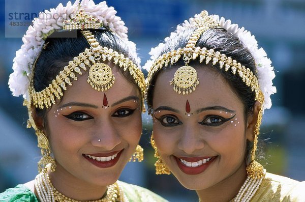 Asia  Asian  Kostüme  Kopfschmuck  Holiday  Indien  Asien  indischen  Schmuck  Landmark  im Freien  Menschen  Tourismus  Reisen  Ferienhäuser