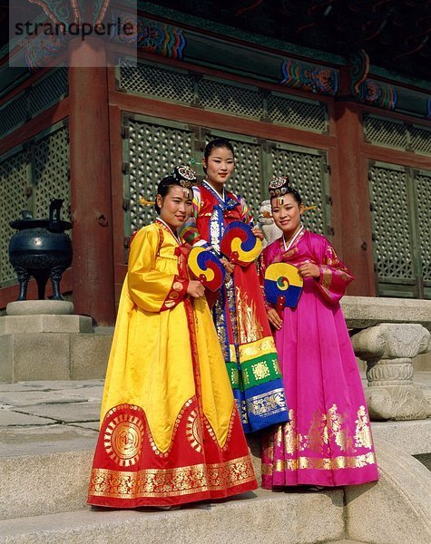 Asia  Asian  Kostüme  Fans  Urlaub  Korea  Koreanisch  Landmark  im Freien  Menschen  South  Republik Korea  Korea  Tourismus  Reisen  Vac