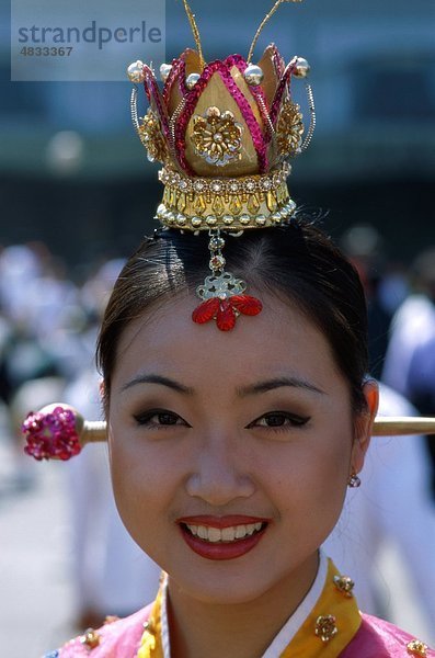 Asia  Asian  Kostüm  Kopfschmuck  Headshot  Urlaub  Korea  Koreanisch  Landmark  im Freien  Menschen  South  Republik Korea  Korea  Touris