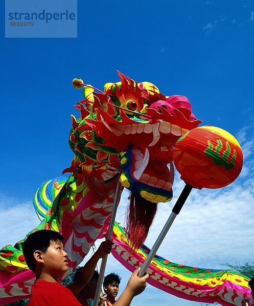 Asia  Asian  Boy  Dragon  Festival  Urlaub  Landmark  im Freien  Parade  Menschen  Singapur  Asien  Tourismus  Reisen  Urlaub  Wor
