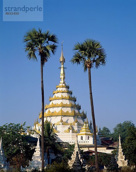 Holiday  Kyauktawgyi  Landmark  Mandalay  Myanmar  Pagode  Palm  Stupa  Tourismus  Reisen  Bäume  Urlaub
