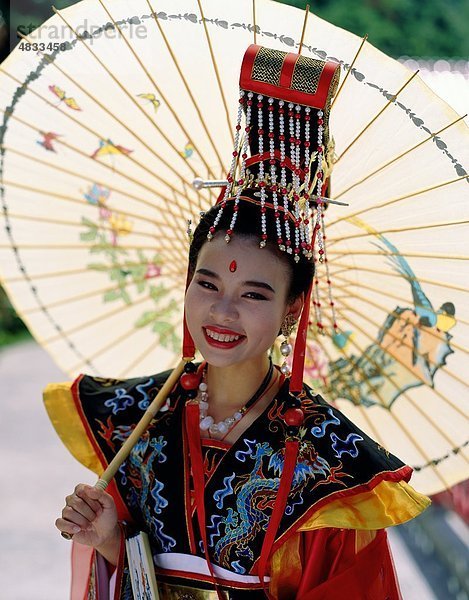 Asien  Asian  China  Chinesisch  Kostüm  Kopfschmuck  Holiday  Landmark  Sonnenschirm  Menschen  Tourismus  Reisen  Sonnenschirm  Urlaub  Frau