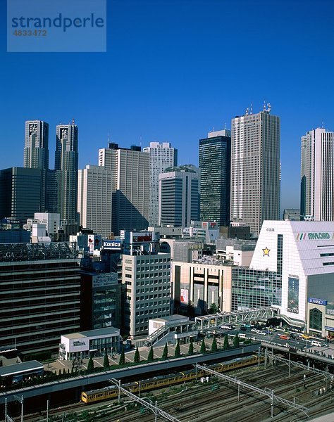 Asien  Holiday  Japan  Landmark  Shinjuku  Skyline  Wolkenkratzer  Tokio  Tourismus  Reisen  Ferienhäuser  Welt reisen