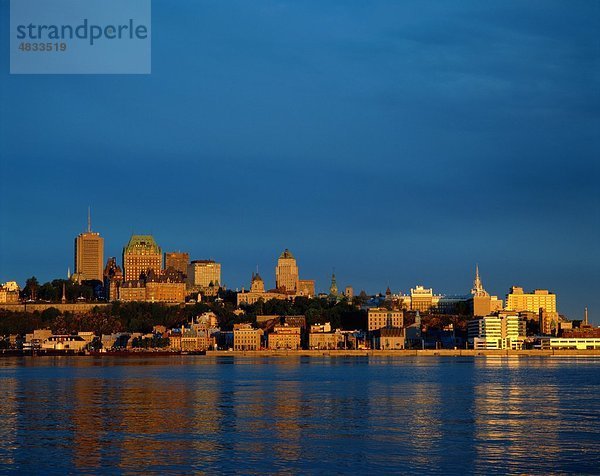 Skyline Skylines Urlaub Ruhe Sonnenuntergang Gebäude Küste Großstadt Nordamerika Sehenswürdigkeit Kanada Quebec Quebec City Tourismus