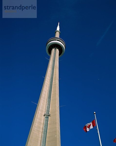 Kanada  Nordamerika  Cn tower  Communications  Kontrast  Flagge  Höhe  hoch  Urlaub  Landmark  Ontario  Größe  hohe  Toronto