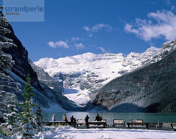 Banff  Alberta Banff-Nationalpark  Kanada  Nordamerika  kalt  Gletscher  Urlaub  Lake  Lake Louise  Landmark  Gebirge  Schnee