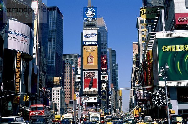 Werbung  Amerika  Billboards  Busse  Autos  City  Urlaub  Landmark  Metropolis  New York  New York City  Zeichen  Skyscrape