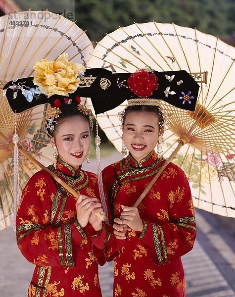 Asien  Peking  Peking  China  Holiday  Landmark  Modell  Released  Tourismus  Tracht  Urlaub  Reisen  Frauen