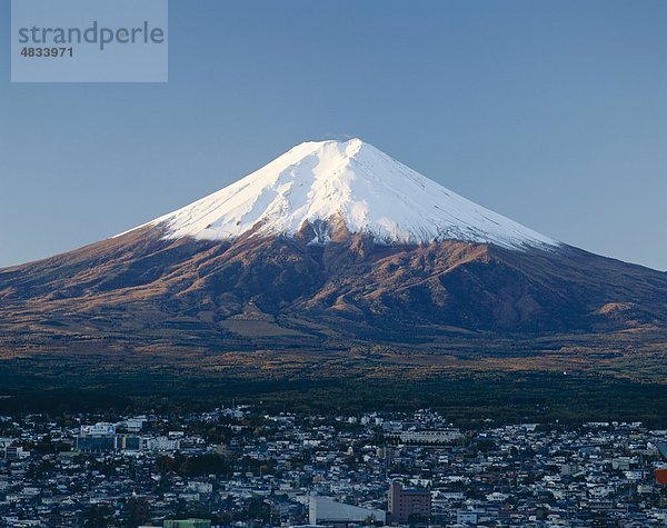 Asien  Urlaub  Honshu  Japan  Landmark  Mount Fuji  Tourismus  Reisen  Urlaub