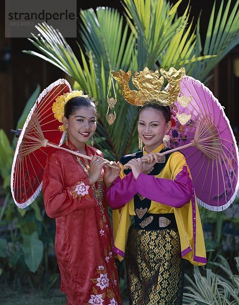 Asien  Zentrum  Kostüm  kulturelle  Mädchen  Urlaub  Landmark  Malaiisch  Malaysia  Modell  Penang  veröffentlicht  Tourismus  traditionelle  Trave