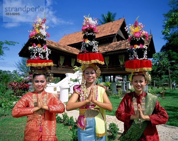 Asien  Zentrum  Kostüm  kulturelle  Mädchen  Urlaub  Landmark  Malaiisch  Malaysia  Modell  Penang  veröffentlicht  Tourismus  traditionelle  Trave
