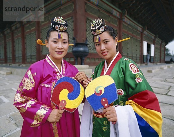 Asien  Kostüm  Folk  Holiday  Landmark  Model  veröffentlicht  Seoul  Südkorea  Korea  Tourismus  traditionelle  Reisen  Urlaub  WOM