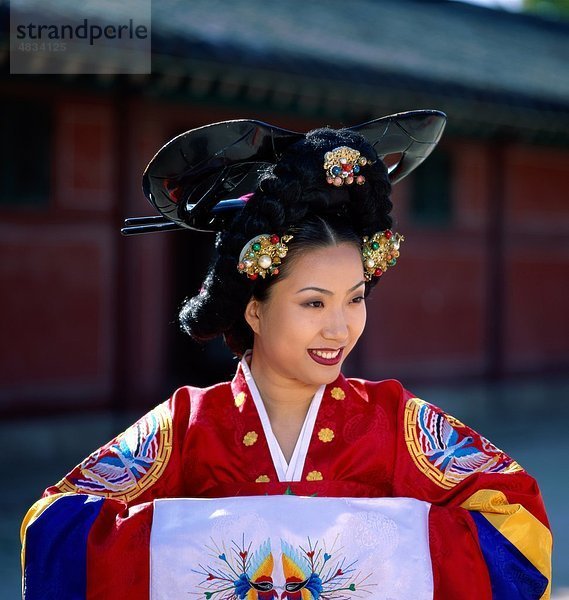 Asien  Kostüm  Holiday  Landmark  Model  veröffentlicht  Seoul  Südkorea  Korea  Tourismus  traditionelle  Reisen  Ferienhäuser  Hochzeit  W