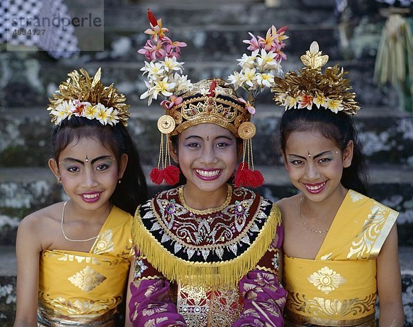 Bali  Asien  Kostüm  Tänzer  tanzen  Mädchen  Urlaub  Indonesien  Landmark  Legong  Modell  Freigabe  Tourismus  traditionelle  Trave