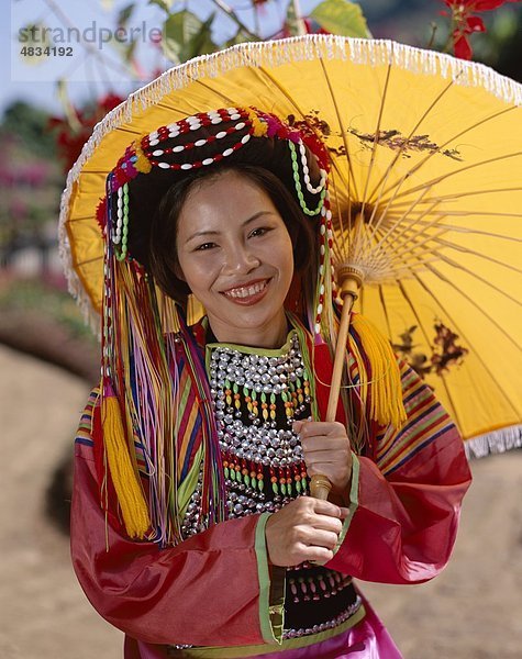 Mensch Menschen Urlaub Modell Hügel Reise Sehenswürdigkeit Asien Chiang Mai Thailand Tourismus Volksstamm Stamm