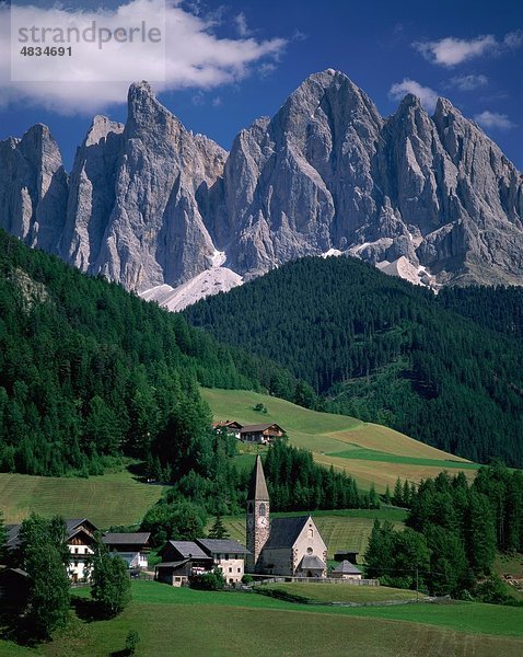 Kirche  Dolomiten  Dolomiti  Urlaub  Italien  Europa  Landmark  Magalena  Berge  Tourismus  Reisen  Trentino  Urlaub  Val di