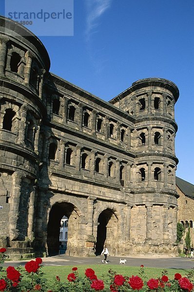 Black Gate  Deutschland  Europa  Erbe  Urlaub  Landmark  Mosel  Porta Nigra  Rheinland  Tourismus  Reisen  Trier  Unesco  Vacation