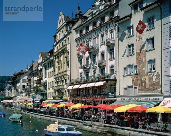 Urlaub  Lac  Lake Lucerne  Landmark  Luzern  Luzern  Outdoor Cafés  Schweiz  Europa  Tourismus  Reisen  Urlaub