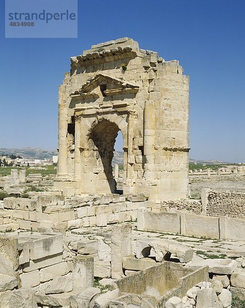 Arch  Holiday  Landmark  Maktar  Tourismus  Trajan´s  Reisen  Tunesien  Afrika  Urlaub