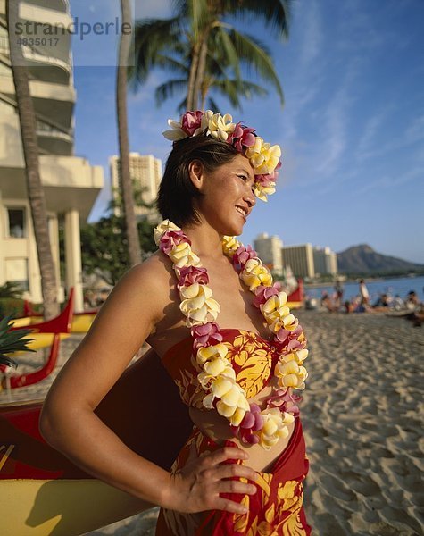 Amerika  Strand  Diamantkopf  Mädchen  Hawaii  Hawaii  Urlaub  Honolulu  Landmark  Oahu  Tourismus  Reisen  USA  USA  Va