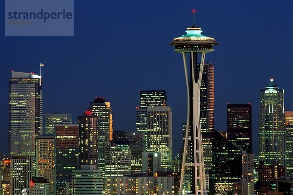 Amerika  Stadt  Urlaub  Landmark  Nacht  Seattle  Skyline  Space Needle  Tourismus  Reisen  USA  USA  Urlaub  Ansicht  Wa