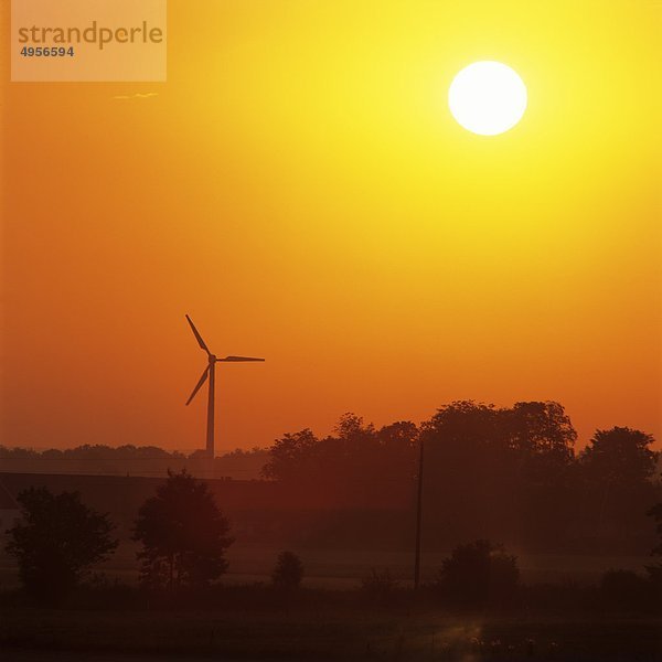 Windturbine Windrad Windräder Ansicht 1 Abenddämmerung