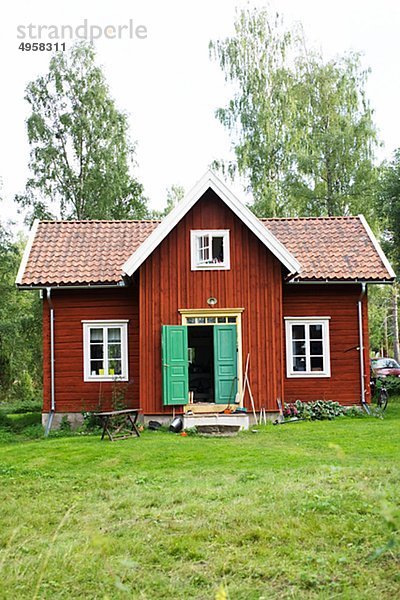 Cottage house