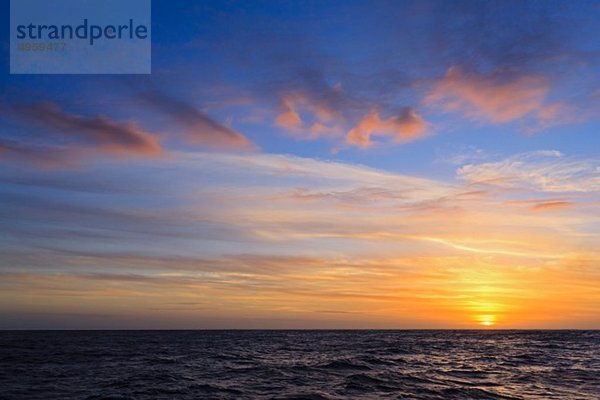 Südatlantik  Blick auf den Sonnenuntergang