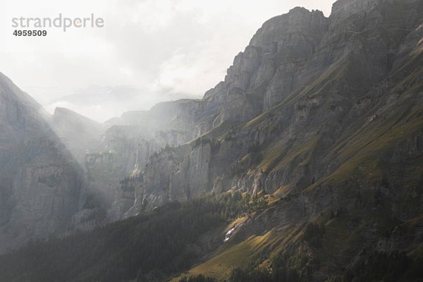 Schweiz  Wallis  Leukerbad  Blick auf die Plattenhoerner Berge