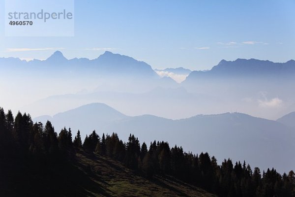 Österreich  Kärnten  Blick auf die Julischen Alpen