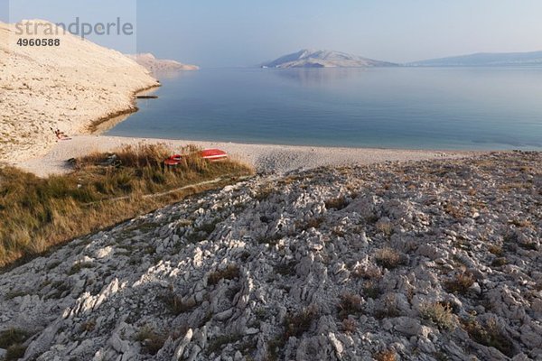 Kroatien  Adria  Dalmatien  Blick auf die Insel Pag mit Rucica-Bucht