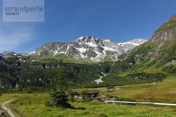 Österreich  Salzburg  Blick auf die Berge