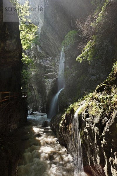 Österreich  Vorarlberg  Bregenzwald  Dornbirn  Alplochschlucht  Alplochschlucht  Blick auf Wasserfall