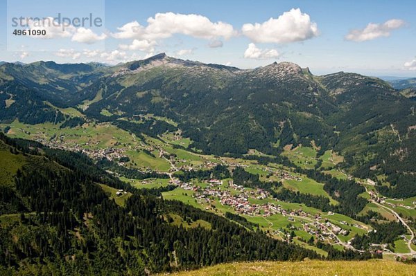 Österreich  Kleinwalsertal  Deutschland  Bayern  Schlappoltkopf  Blick auf die Allgäuer Alpen