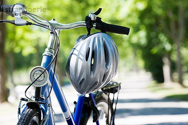 Ein Fahrrad und einen Helm  Schweden.