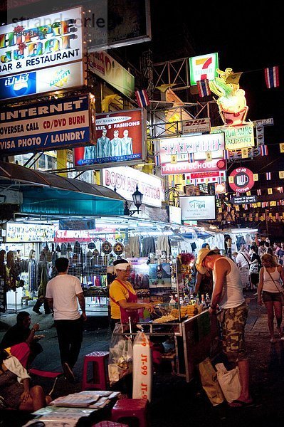 Asien  Thailand  Bangkok  Khao San Road bei Nacht