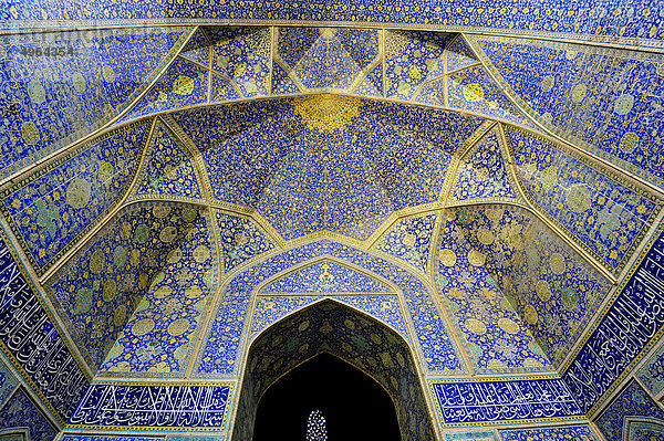 Iran  Isfahan  Shah-Moschee  Decke  UNESCO Weltkulturerbe-Liste